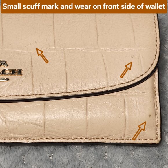 Authentic Coach Soft Croc Embossed Leather Wallet - PRICE IS FIRM - Picture 9 of 11